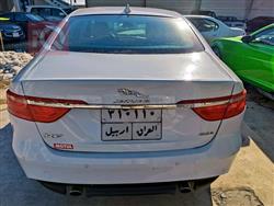 جاكوار XF